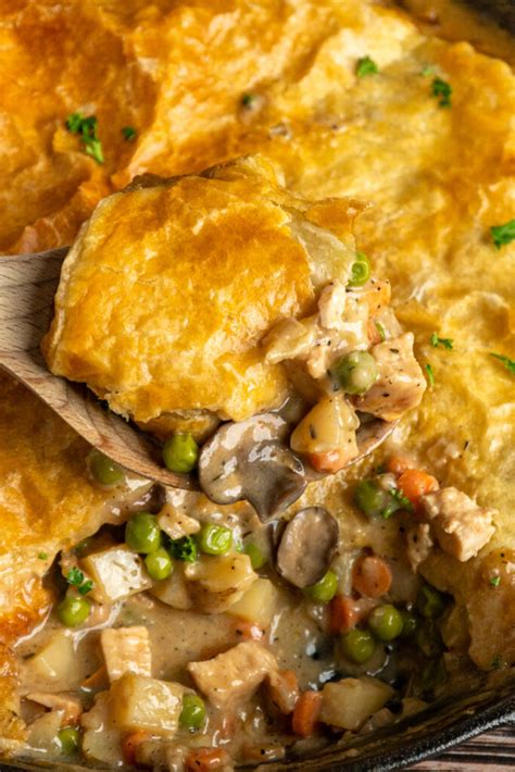 How many protein are in chicken pot pie puff pastry fp slc=4x6 - calories, carbs, nutrition