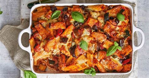 How many protein are in chicken ratatouille pasta - calories, carbs, nutrition