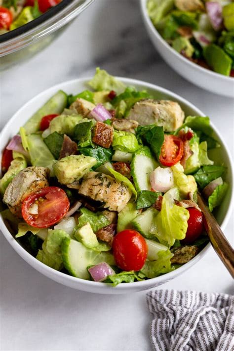 How many protein are in chicken salad on white - calories, carbs, nutrition