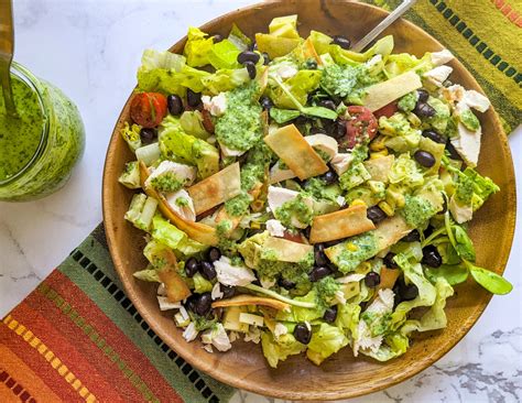 How many protein are in chicken santa fe salad - calories, carbs, nutrition