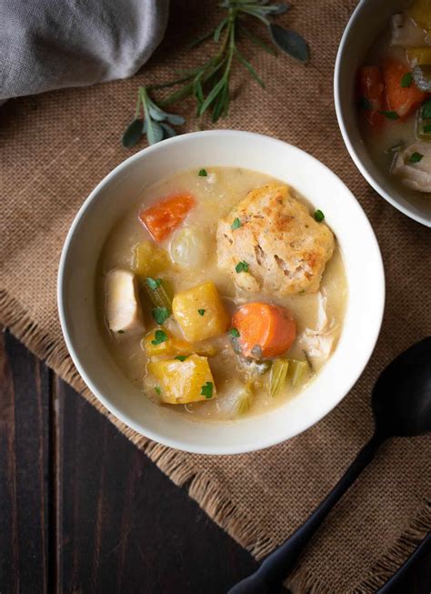 How many protein are in chicken stew with dumpling - calories, carbs, nutrition