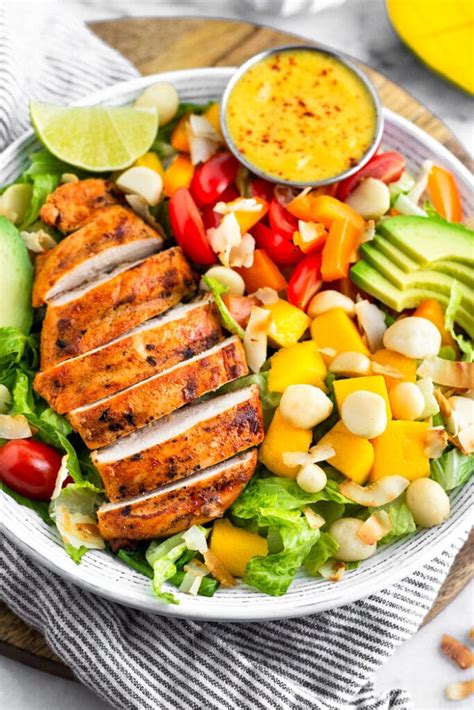 How many protein are in chicken supreme salad - calories, carbs, nutrition