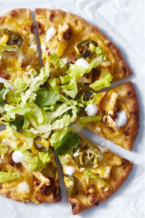 How many protein are in chicken taco pizza - calories, carbs, nutrition