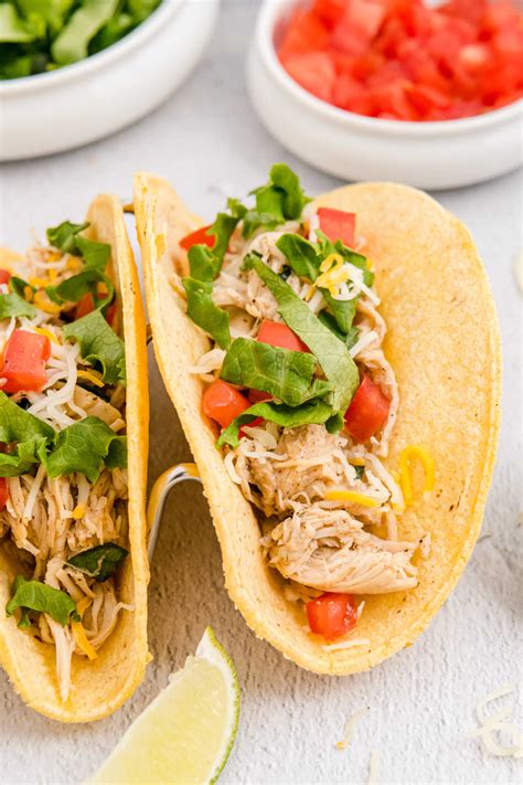 How many protein are in chicken tacos - calories, carbs, nutrition