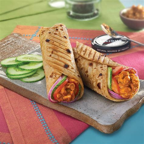 How many protein are in chicken tandoori 1/2 wrap w/ veggies - calories, carbs, nutrition