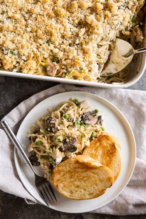 How many protein are in chicken tetrazzini - calories, carbs, nutrition