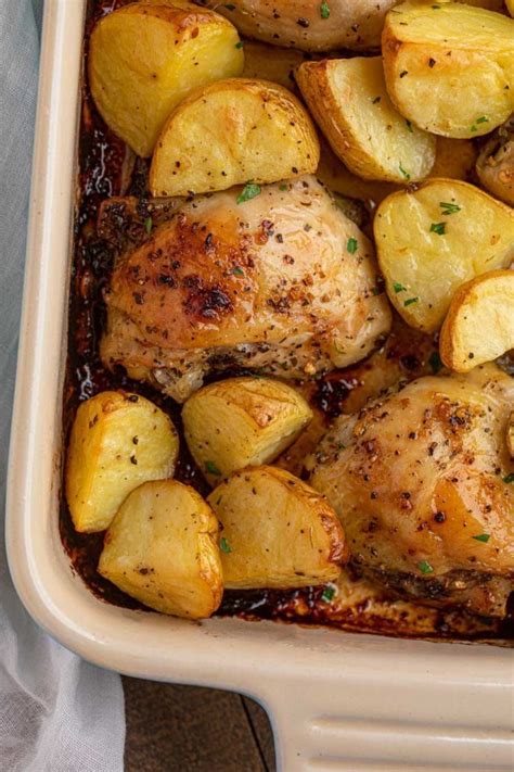 How many protein are in chicken thigh roasted rosemary potatoes - calories, carbs, nutrition