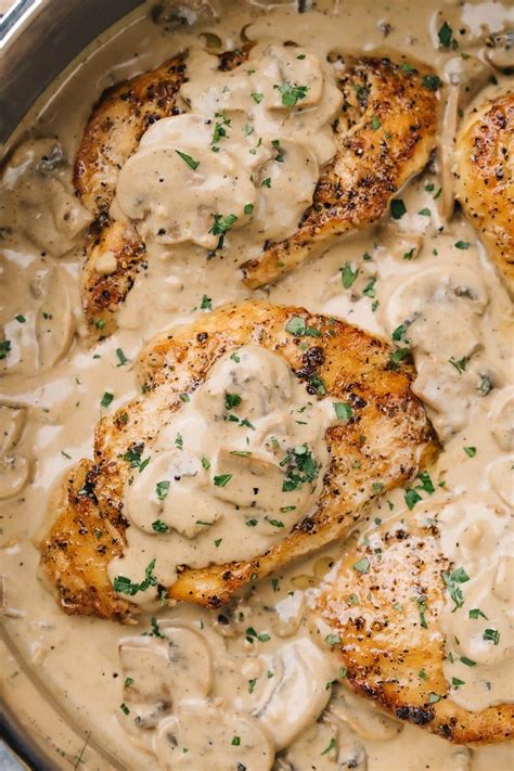 How many protein are in chicken withmushroom sage crm sauce - calories, carbs, nutrition