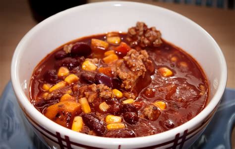 How many protein are in chili chili con carne 16 oz - calories, carbs, nutrition