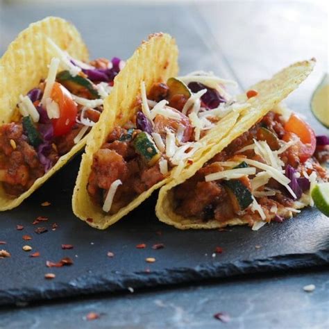 How many protein are in chilli bean tacos - calories, carbs, nutrition