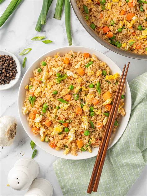 How many protein are in chinese style rice - calories, carbs, nutrition