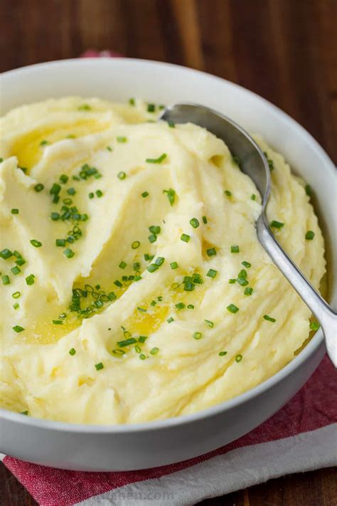 How many protein are in chive and garlic mashed potatoes - calories, carbs, nutrition