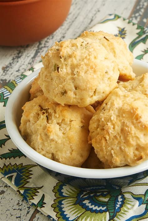 How many protein are in chive biscuit - calories, carbs, nutrition