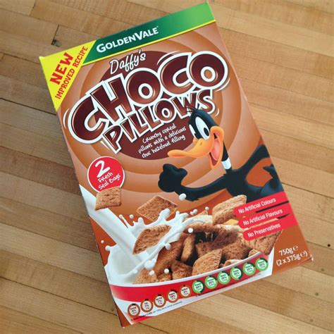 How many protein are in choco pillows - calories, carbs, nutrition