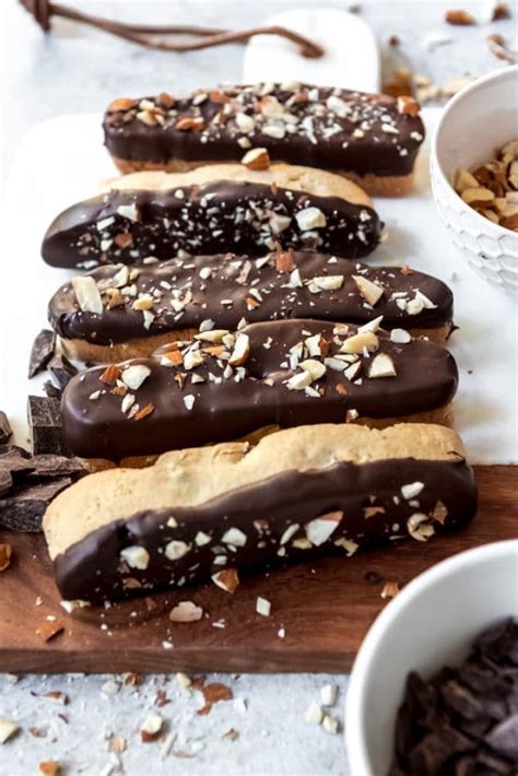 How many protein are in chocolate almond biscotti - calories, carbs, nutrition