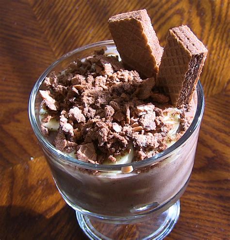 How many protein are in chocolate caramel banana parfait - calories, carbs, nutrition