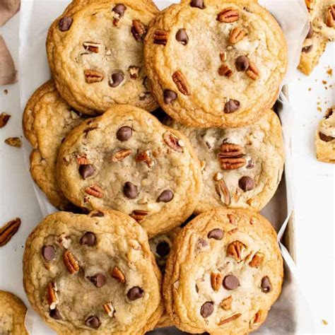 How many protein are in chocolate chip pecan cookie (36784.2) - calories, carbs, nutrition