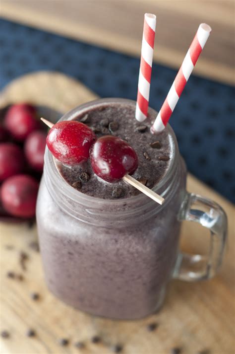 How many protein are in chocolate covered cherries - calories, carbs, nutrition