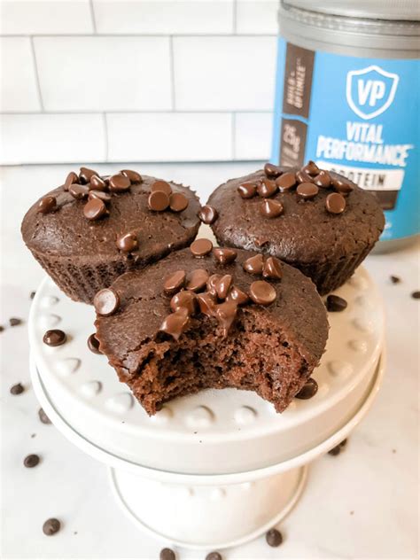 How many protein are in chocolate molten muffin - calories, carbs, nutrition