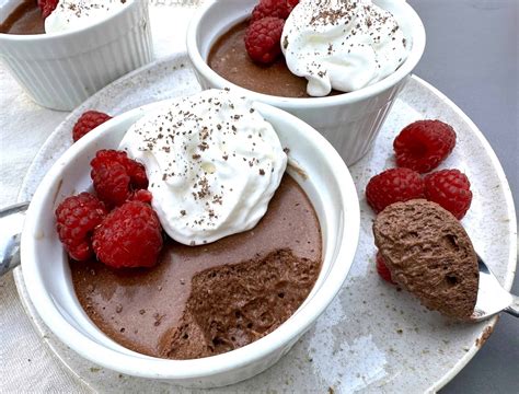 How many protein are in chocolate mousse 1 oz - calories, carbs, nutrition