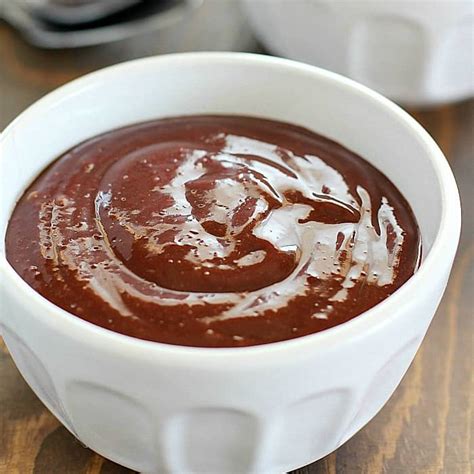 How many protein are in chocolate pudding - calories, carbs, nutrition