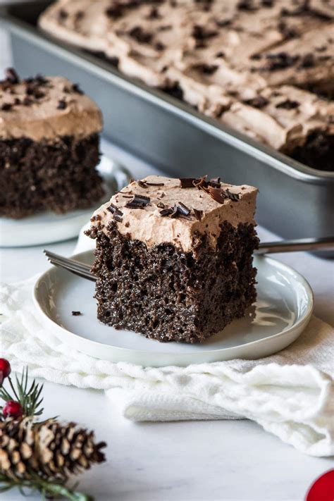 How many protein are in chocolate tres leches - calories, carbs, nutrition