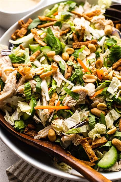 How many protein are in chopped chicken salad - calories, carbs, nutrition