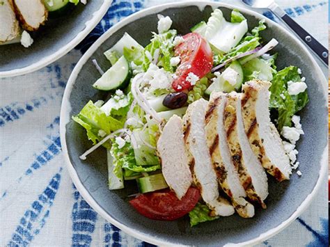 How many protein are in chopped greek salad with oregano roasted free range chicken breast - calories, carbs, nutrition