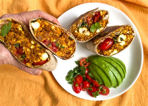 How many protein are in chorizo burrito with salsa - calories, carbs, nutrition