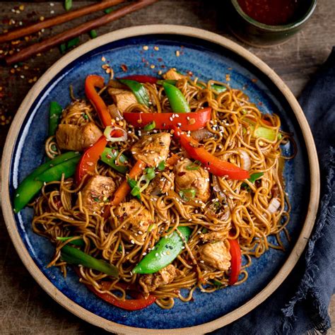 How many protein are in cilantro chili chicken lo mein - calories, carbs, nutrition