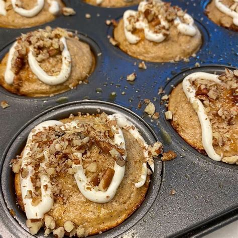 How many protein are in cinnamon and toasted pecan streusel pie topper - calories, carbs, nutrition