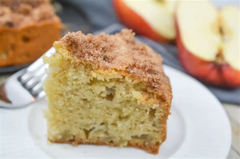 How many protein are in cinnamon apple cake - calories, carbs, nutrition