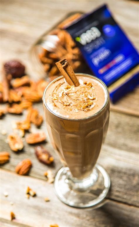 How many protein are in cinnamon bun smoothie - calories, carbs, nutrition