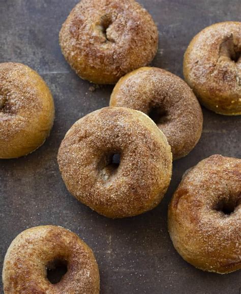 How many protein are in cinnamon sugar bagel - calories, carbs, nutrition