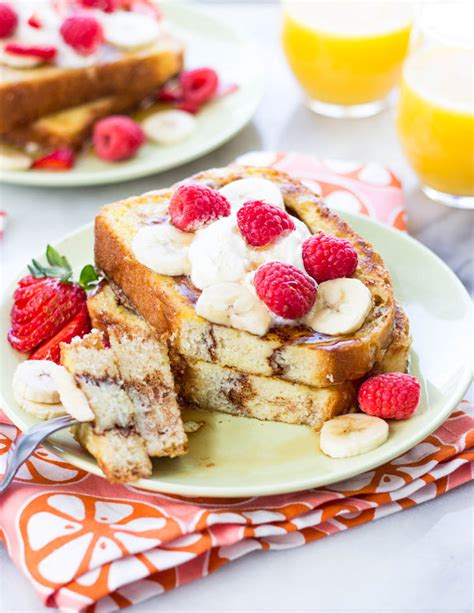 How many protein are in cinnamon swirl french toast - calories, carbs, nutrition