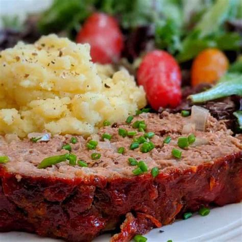 How many protein are in classic meatloaf low sodium - calories, carbs, nutrition