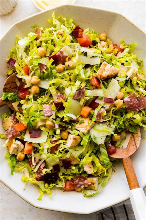 How many protein are in cobb salad, 24 oz - calories, carbs, nutrition