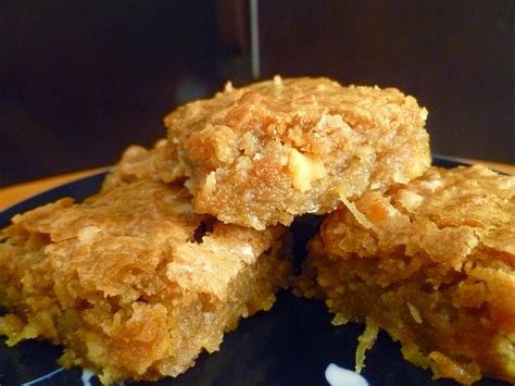 How many protein are in coconut blondies - calories, carbs, nutrition