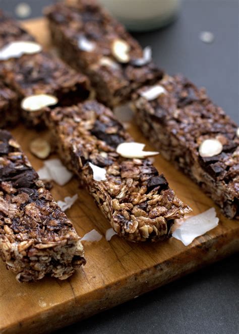 How many protein are in coconut chocolate granola bar - calories, carbs, nutrition