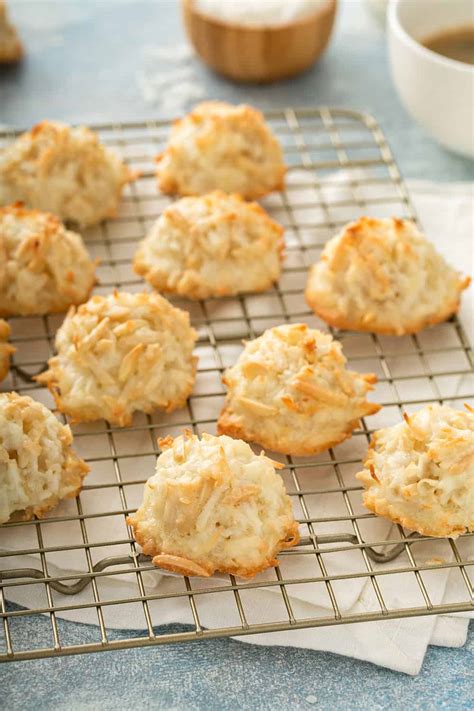 How many protein are in coconut macaroon - calories, carbs, nutrition