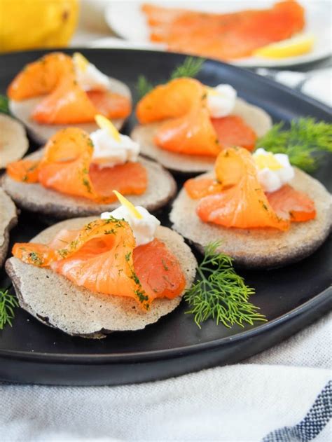 How many protein are in corn blini withsmoked salmon & chive cream - calories, carbs, nutrition