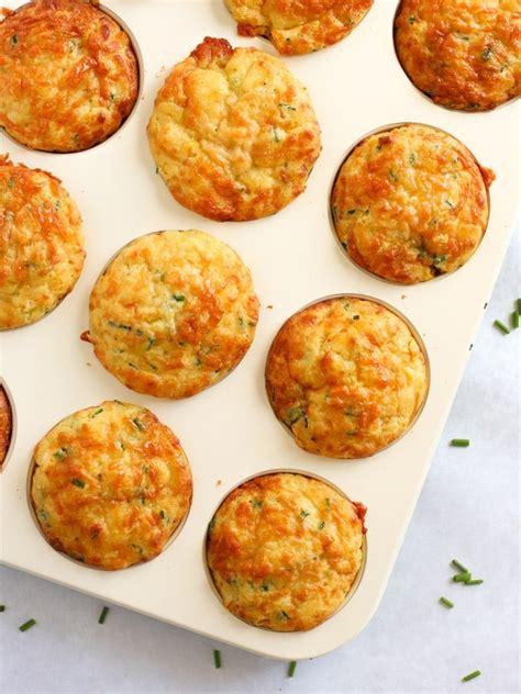 How many protein are in corn muffins, savory - calories, carbs, nutrition