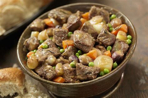 How many protein are in country beef stew - calories, carbs, nutrition