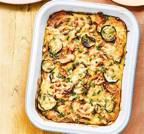 How many protein are in courgette and potato tortilla - calories, carbs, nutrition