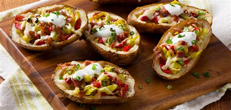 How many protein are in cracked pepper potato skins - calories, carbs, nutrition