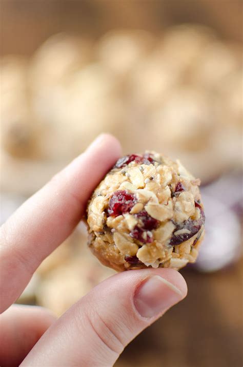 How many protein are in cranberry almond bites - calories, carbs, nutrition