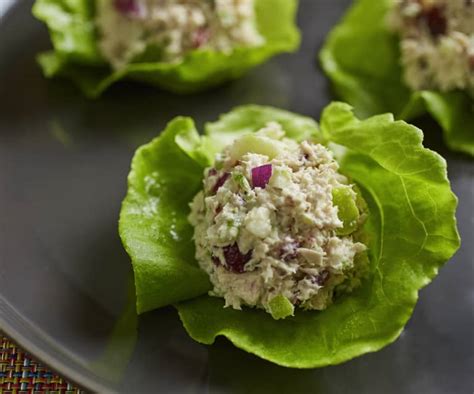 How many protein are in cranberry almond chicken salad - calories, carbs, nutrition