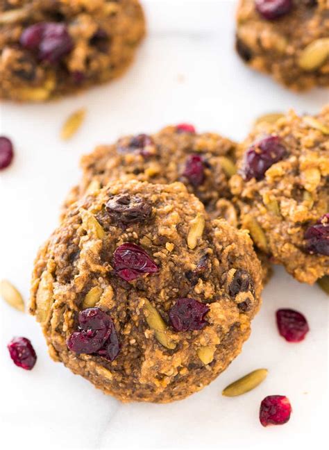 How many protein are in cranberry oatmeal cookie - calories, carbs, nutrition