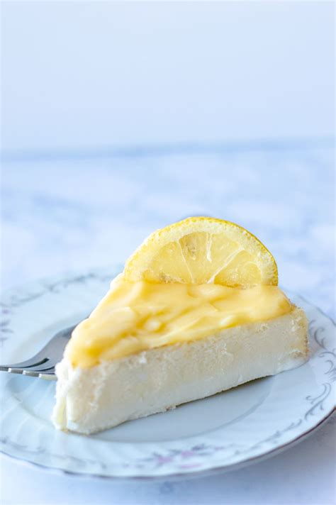 How many protein are in creamy lemon cheesecake - calories, carbs, nutrition