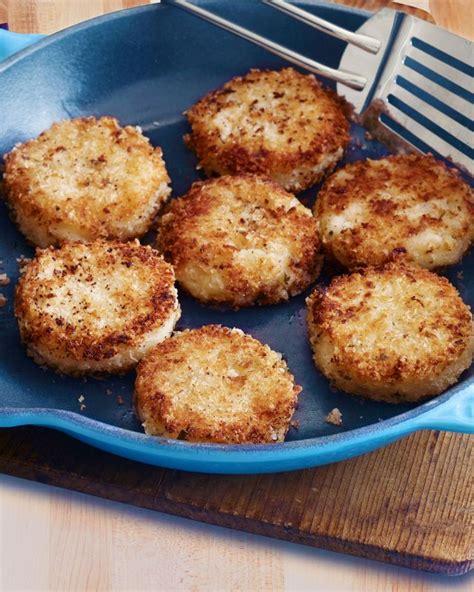 How many protein are in crispy rosemary potato cakes - calories, carbs, nutrition